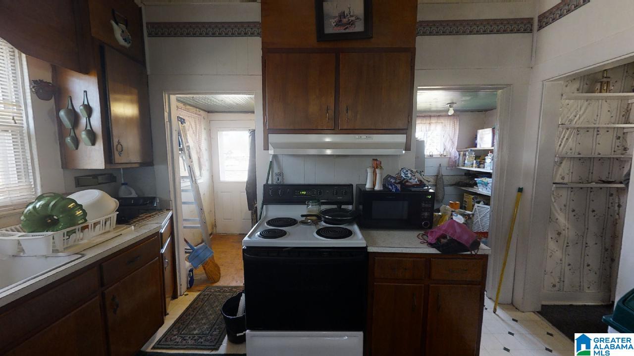 401 16th Place Southwest Birmingham, AL 35211 - Photo 6 of 12