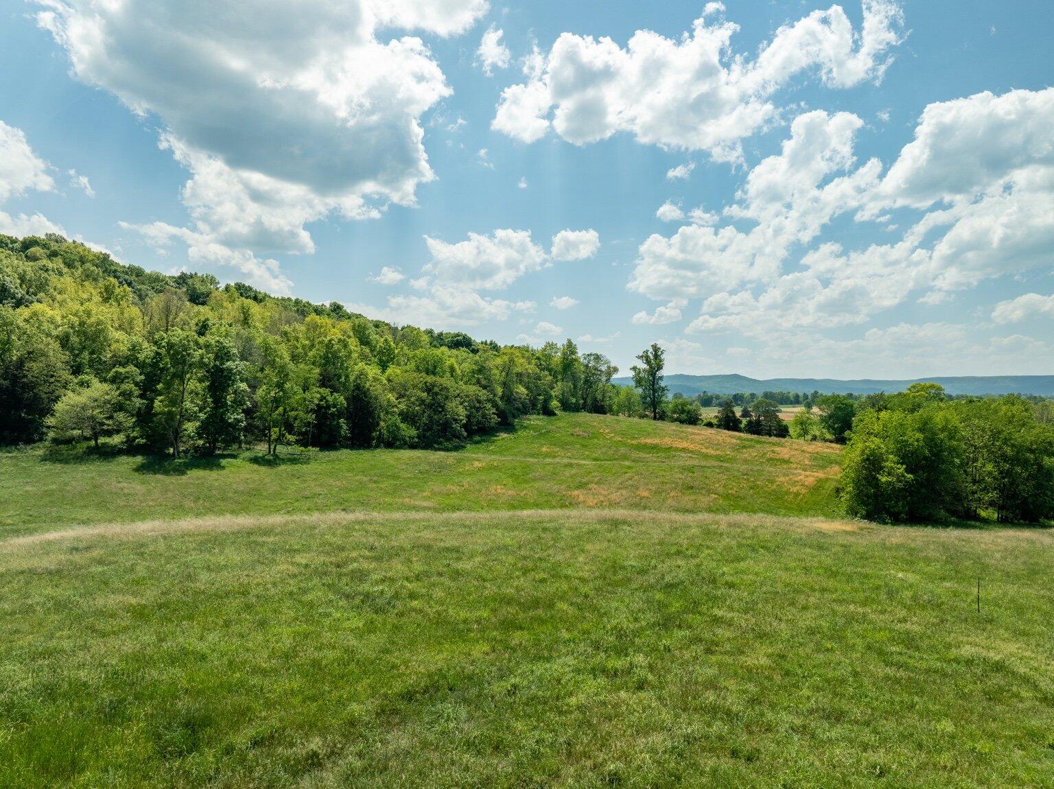 2 Simpson Hollow Road, Unit 1 Monticello, KY 42633 - Photo 11 of 19 IMG_2434