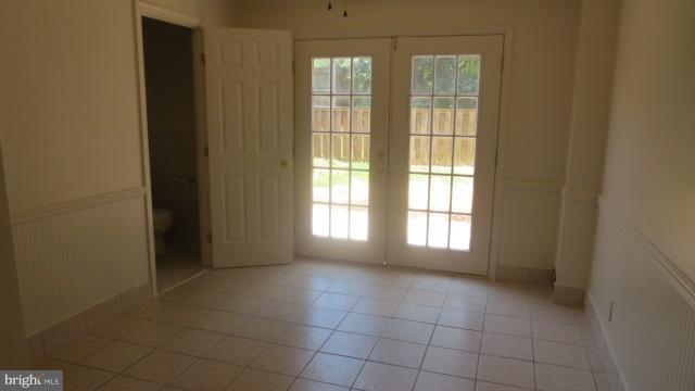 17511 Kohlhoss Road Poolesville, MD 20837 - Photo 14 of 18 a view of an empty room with a window