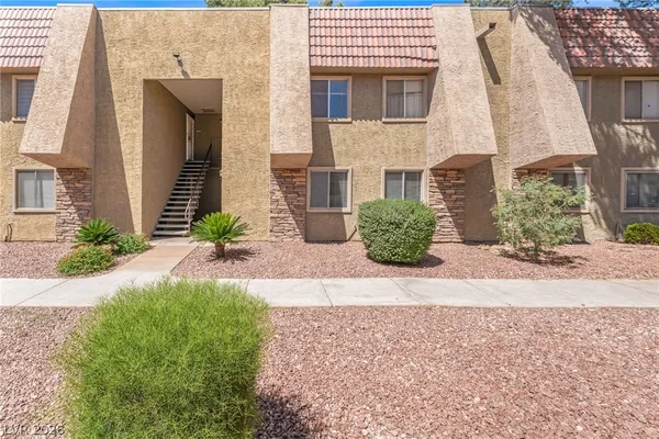 $1,400 | 5317 Indian River Drive, Unit 295, Las Vegas, NV 89103