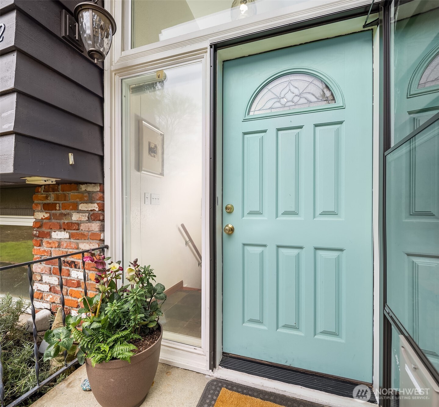 1002 South 194th Street SeaTac, WA 98148 - Photo 2 of 40