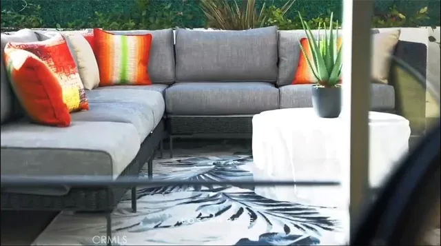 $980,000 | 1245 North New Hampshire Avenue, Unit 5, Los Angeles, CA 90029