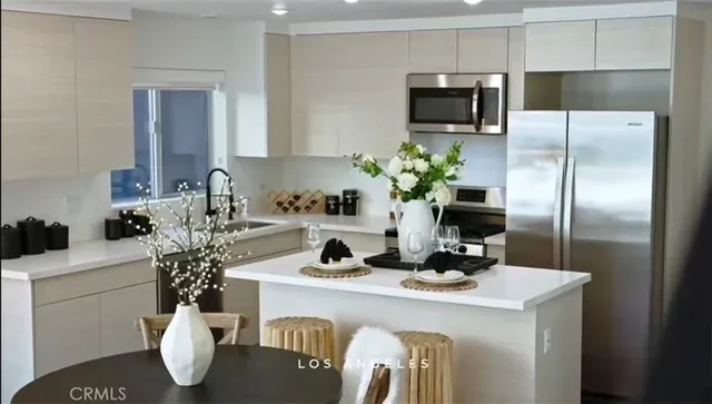 $980,000 | 1245 North New Hampshire Avenue, Unit 5, Los Angeles, CA 90029