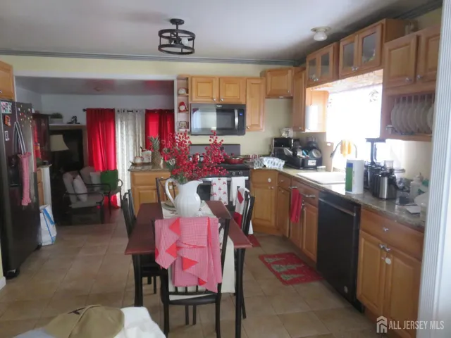 $475,000 | 622 Hommann Avenue, Perth Amboy, NJ 08861