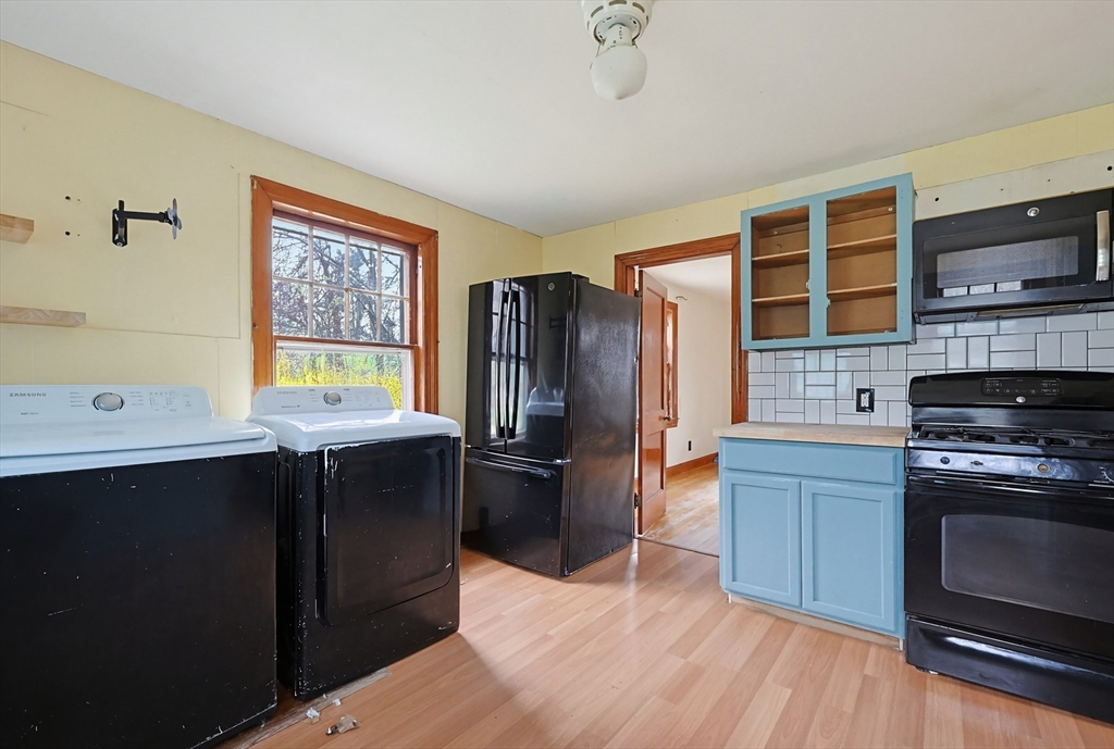 321 Townsend Hill Road Townsend, MA 01469 - Photo 3 of 34 Gallery Image 3