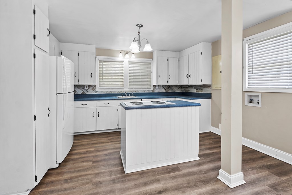 202 Sample Road Greenwood, SC 29649 - Photo 9 of 18 Gallery Image 9