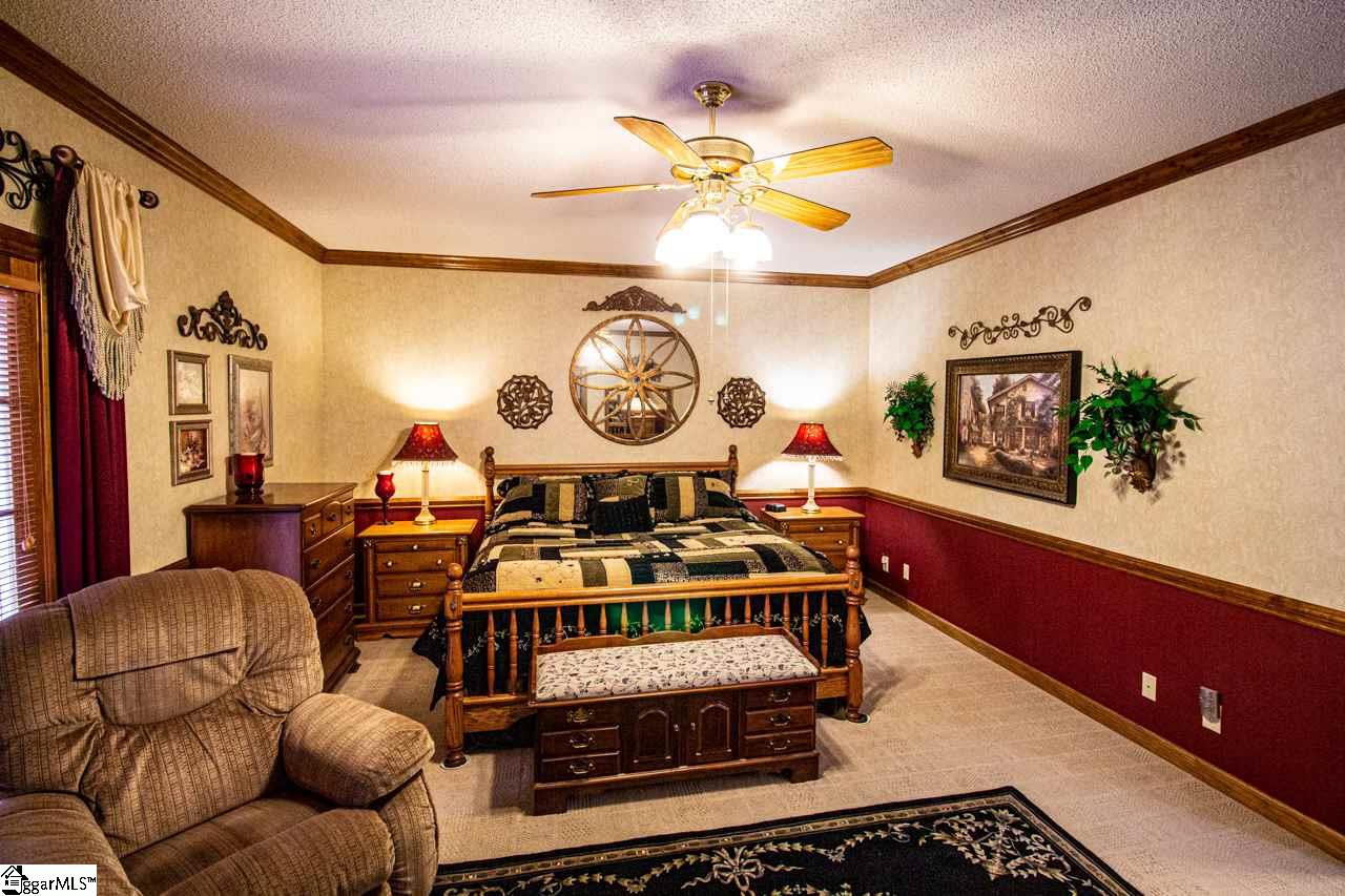 408 North Silver Ridge Drive Greer, SC 29651 - Photo 18 of 36