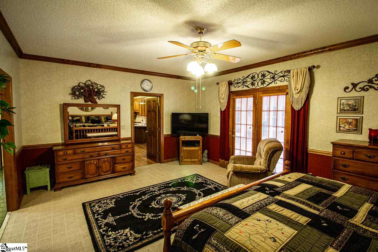 408 North Silver Ridge Drive Greer, SC 29651 - Photo 21 of 36