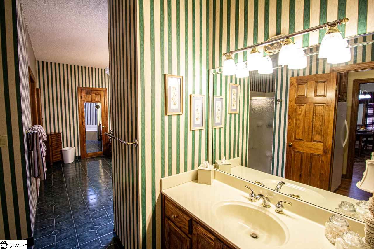 408 North Silver Ridge Drive Greer, SC 29651 - Photo 24 of 36