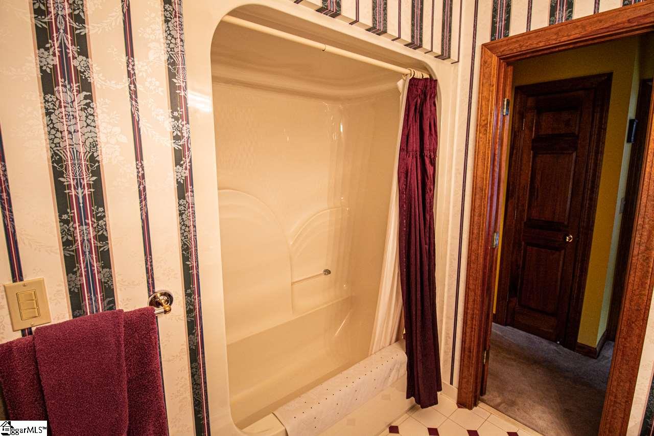 408 North Silver Ridge Drive Greer, SC 29651 - Photo 30 of 36