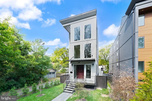 $2,325,000 | 6116 30th Street Northwest, Washington, DC 20015