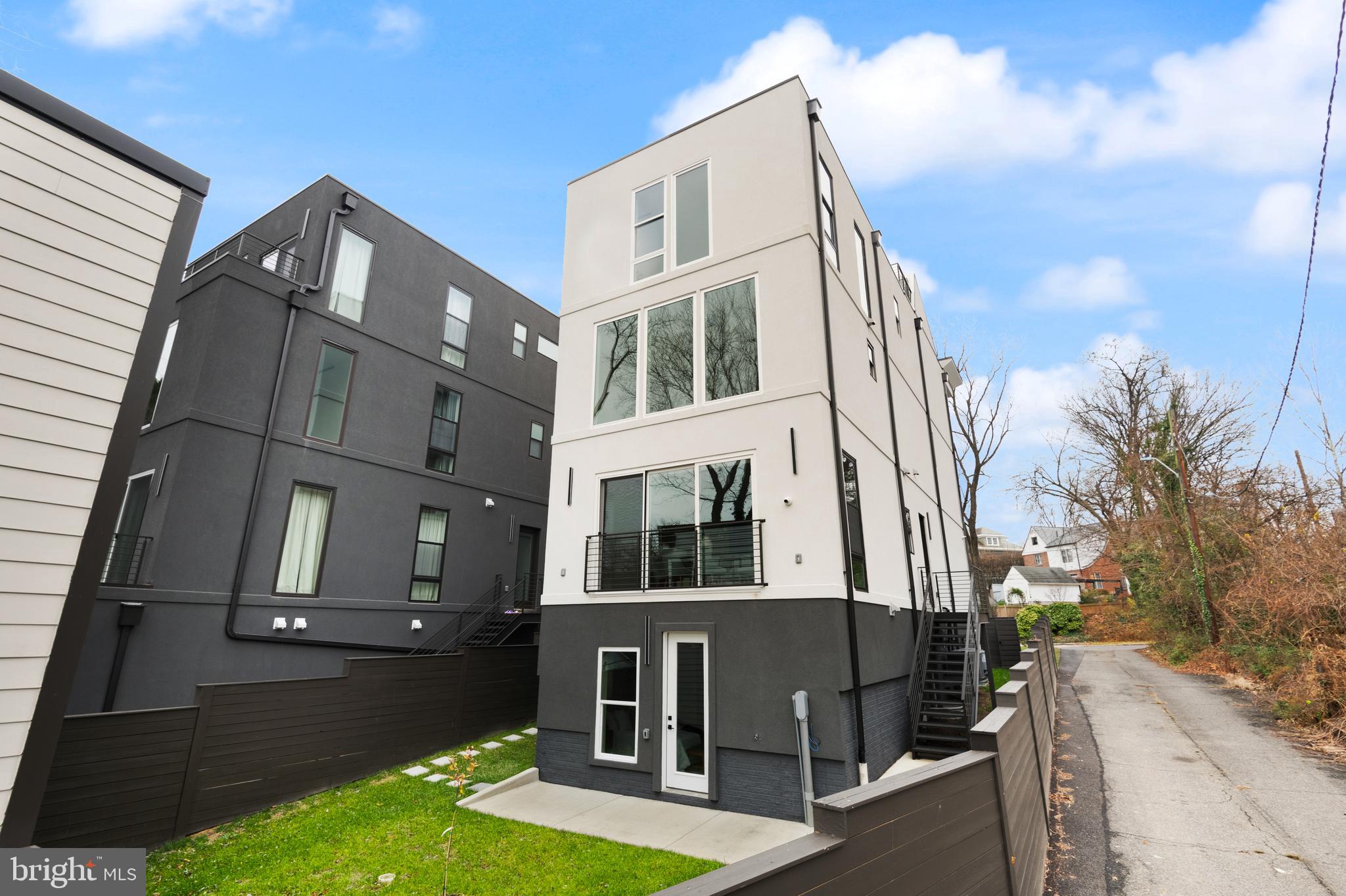 6116 30th Street Northwest Washington, DC 20015 - Photo 58 of 66 Back yard