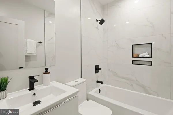 $2,325,000 | 6116 30th Street Northwest, Washington, DC 20015