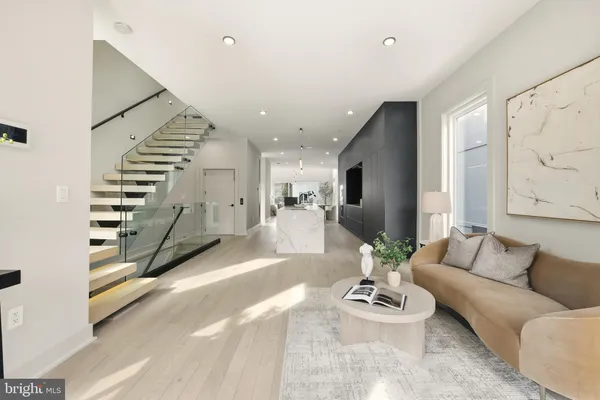 $2,325,000 | 6116 30th Street Northwest, Washington, DC 20015