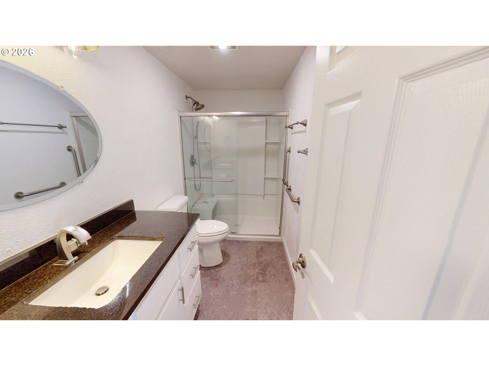 94044 Azalea Lane Gold Beach, OR 97444 - Photo 19 of 31 Bathroom