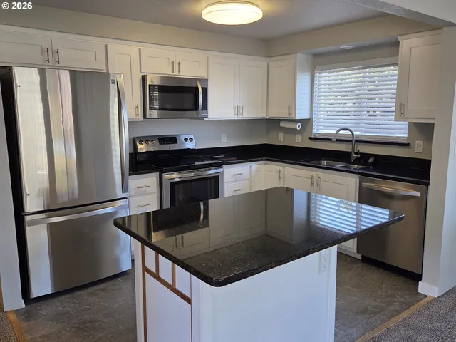 $375,000 | 94044 Azalea Lane, Gold Beach, OR 97444