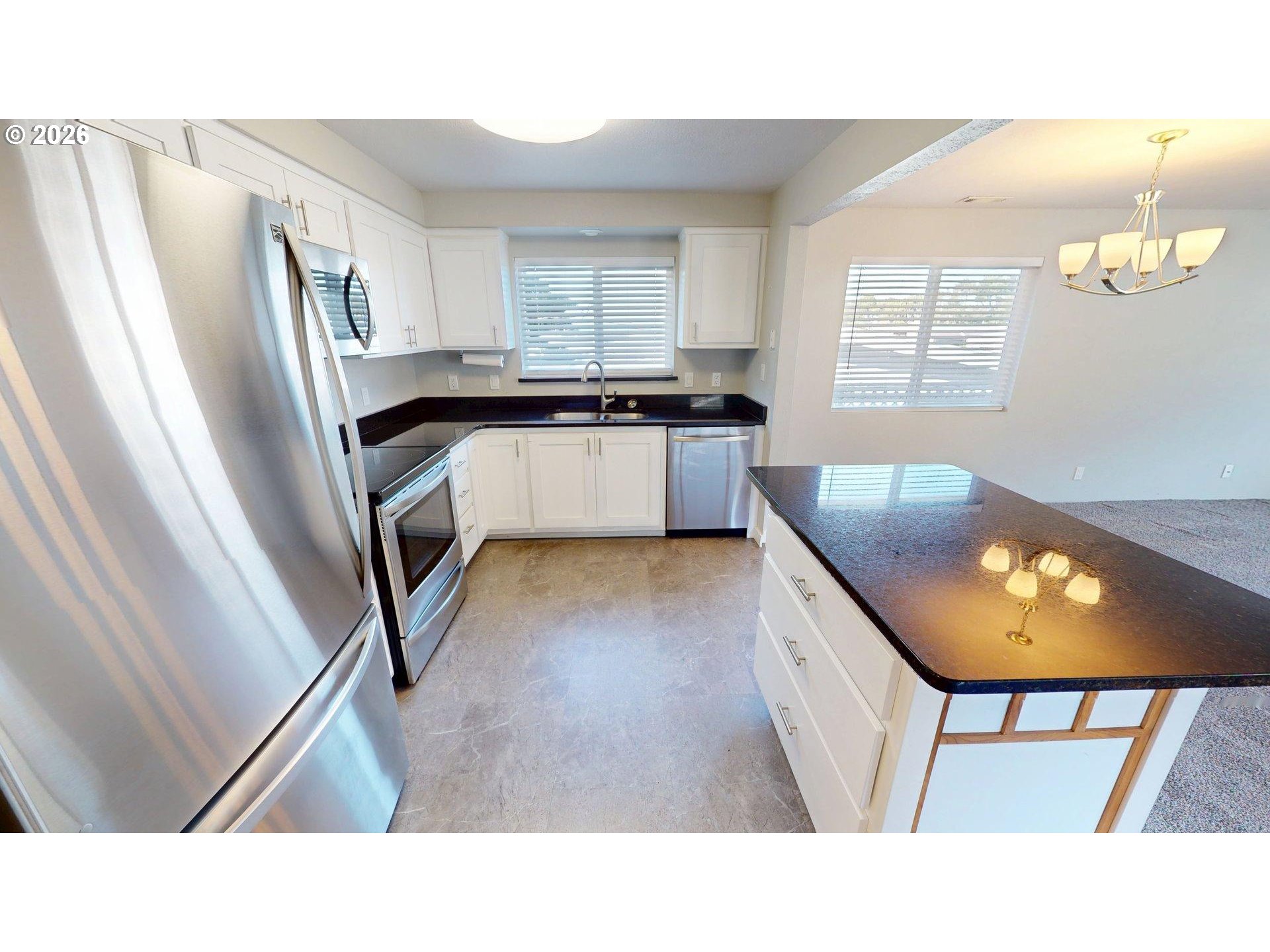 94044 Azalea Lane Gold Beach, OR 97444 - Photo 5 of 31 Kitchen