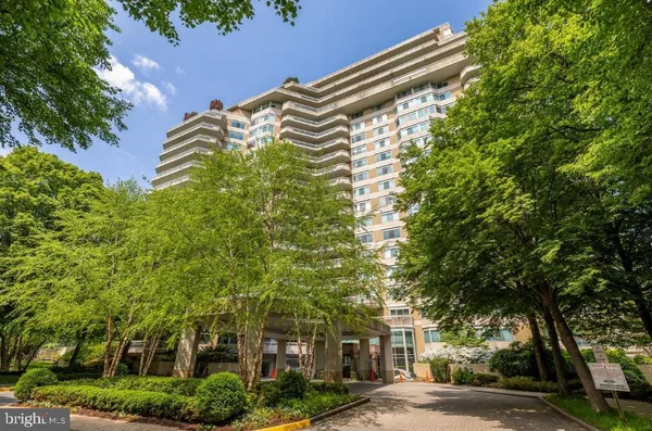 $1,850,000 | 5600 Wisconsin Avenue, Unit 1207, Chevy Chase, MD 20815