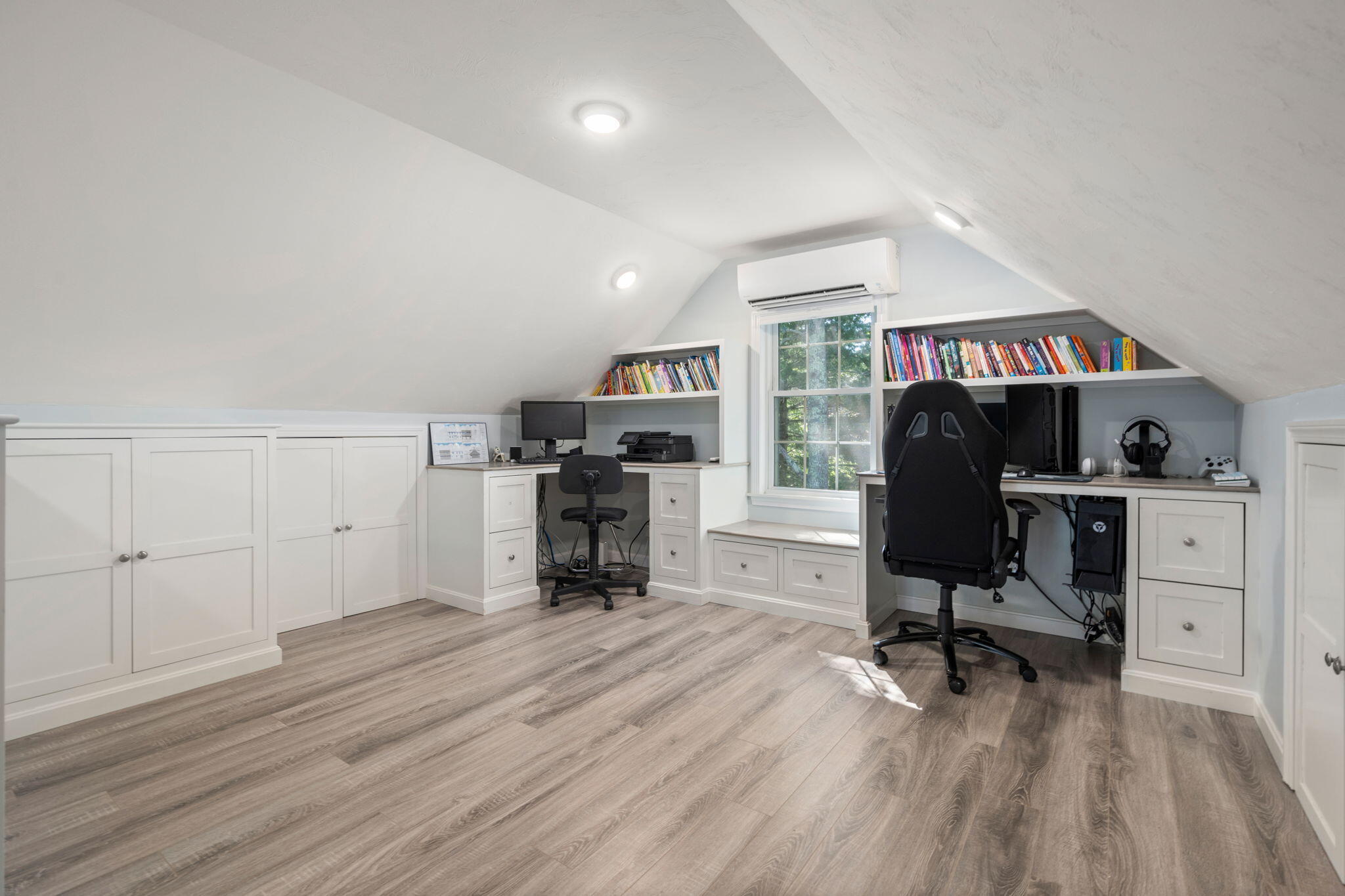 41 Old Fields Road Sandwich, MA 02563 - Photo 22 of 47 a view of a workspace with furniture and a livingroom