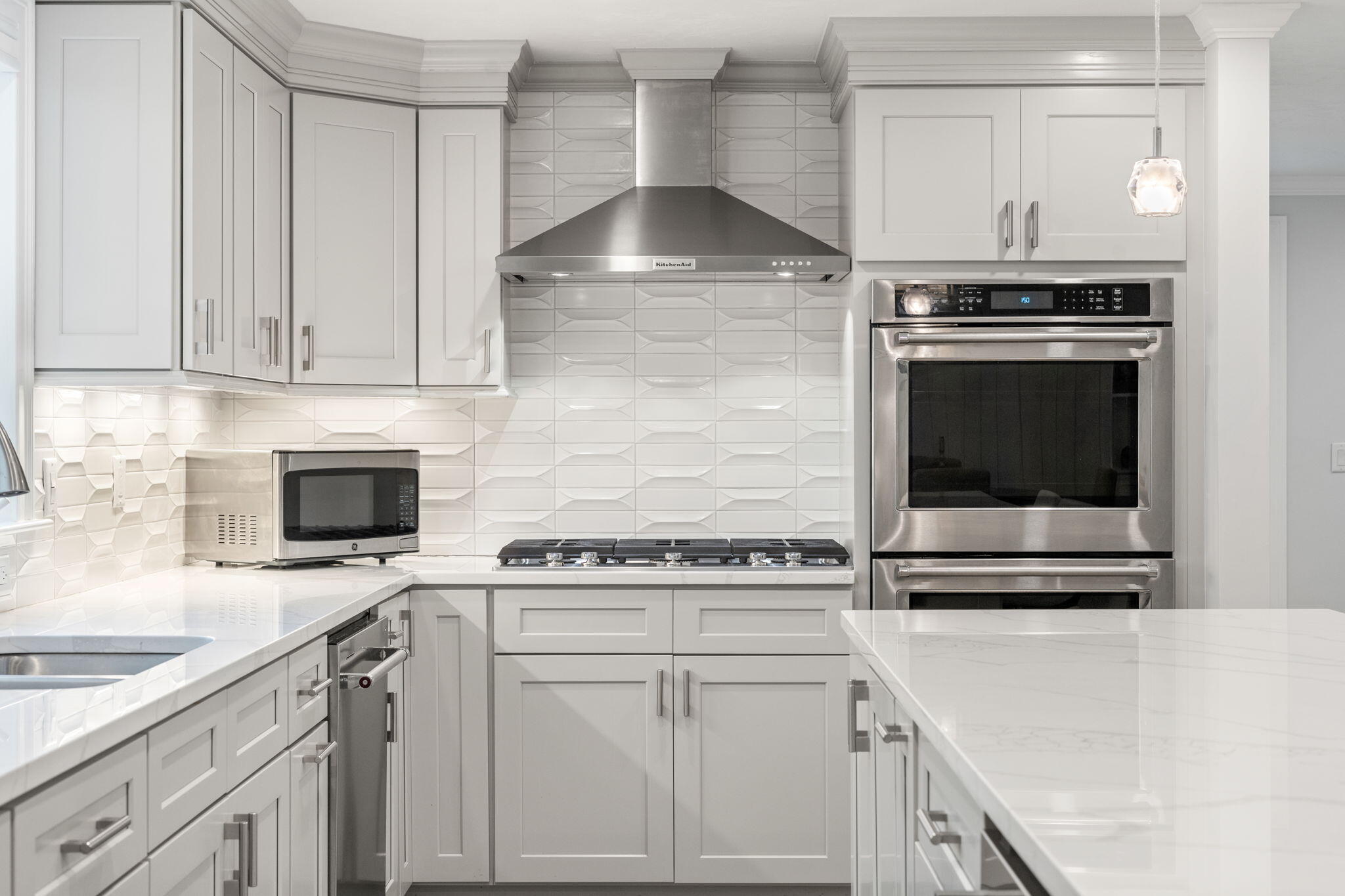41 Old Fields Road Sandwich, MA 02563 - Photo 10 of 47 a stove top oven sitting inside of a kitchen