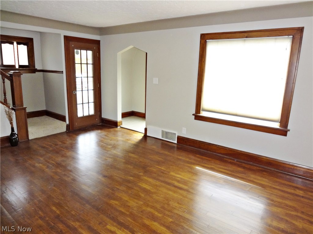 3806 Redfern Road Parma, OH 44134 - Photo 8 of 22
