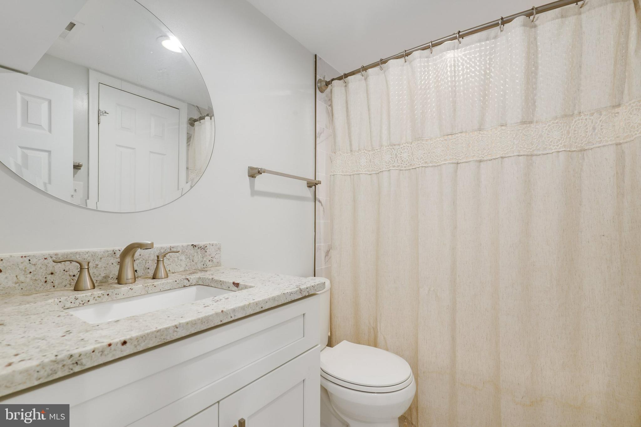 2915 Harrison Road Falls Church, VA 22042 - Photo 9 of 42 Gallery Image 9