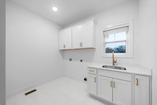 $825,000 | 2030 Daniel Johnson Way, Clarksville, TN 37043