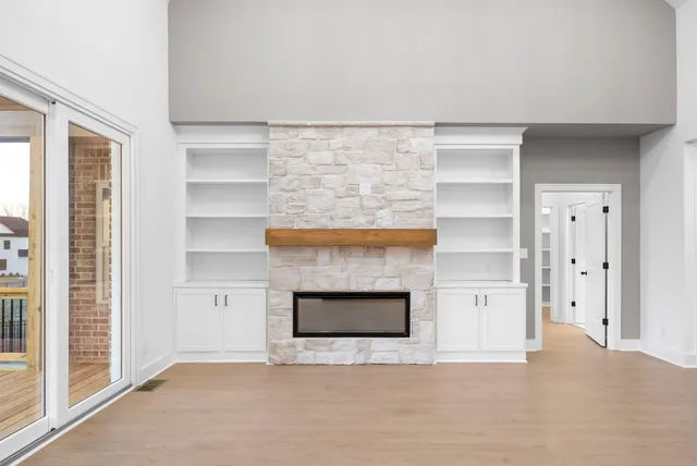 $825,000 | 2030 Daniel Johnson Way, Clarksville, TN 37043