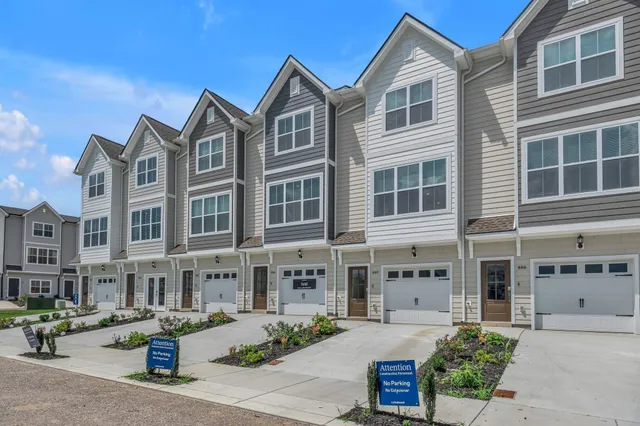 $1,595 | 1206 Harper Landing, Chapel Hill, TN 37034