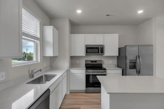 $1,595 | 1206 Harper Landing, Chapel Hill, TN 37034