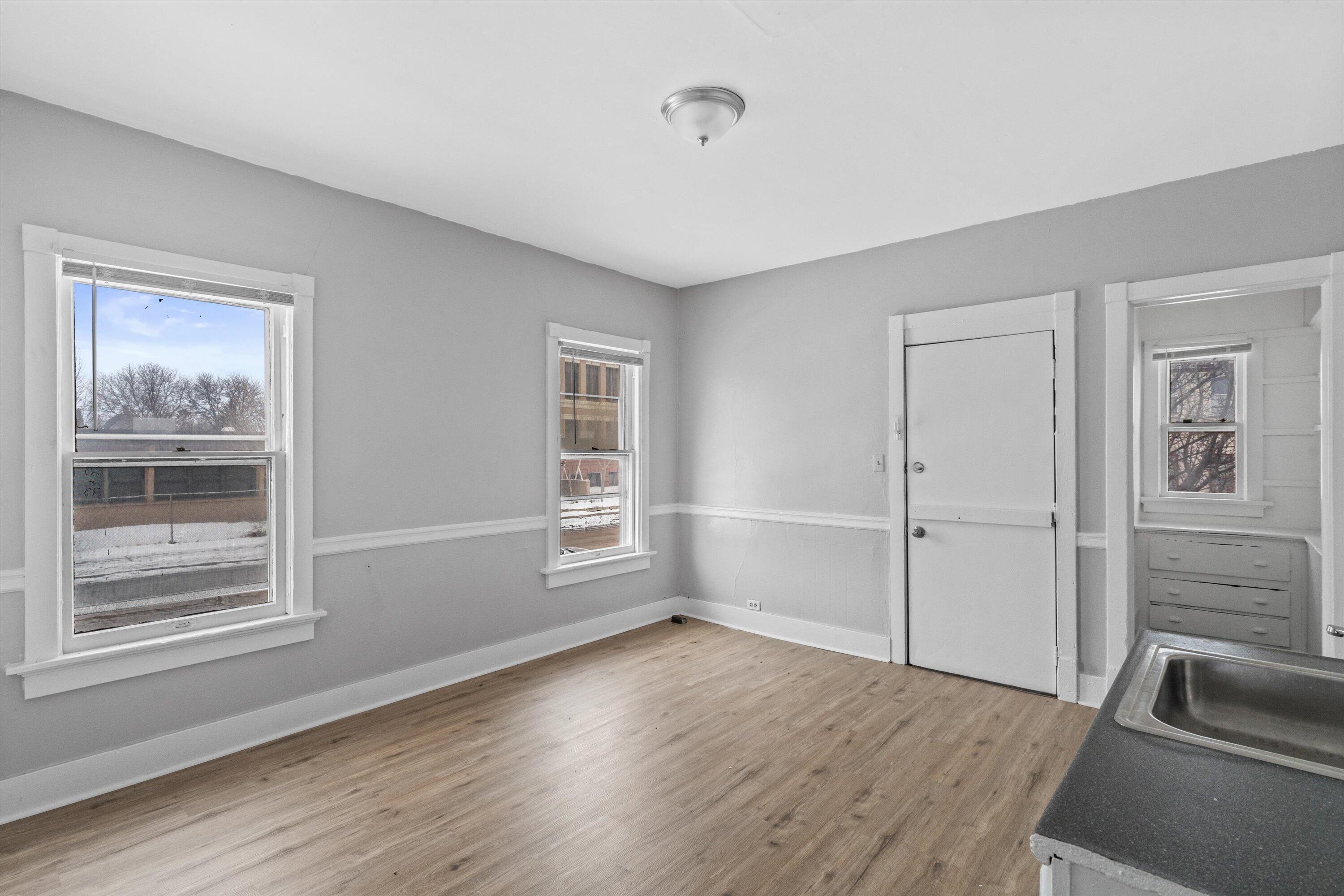 1932 West Brown Street, Unit 1934 Milwaukee, WI 53205 - Photo 13 of 19 13-DSC05949