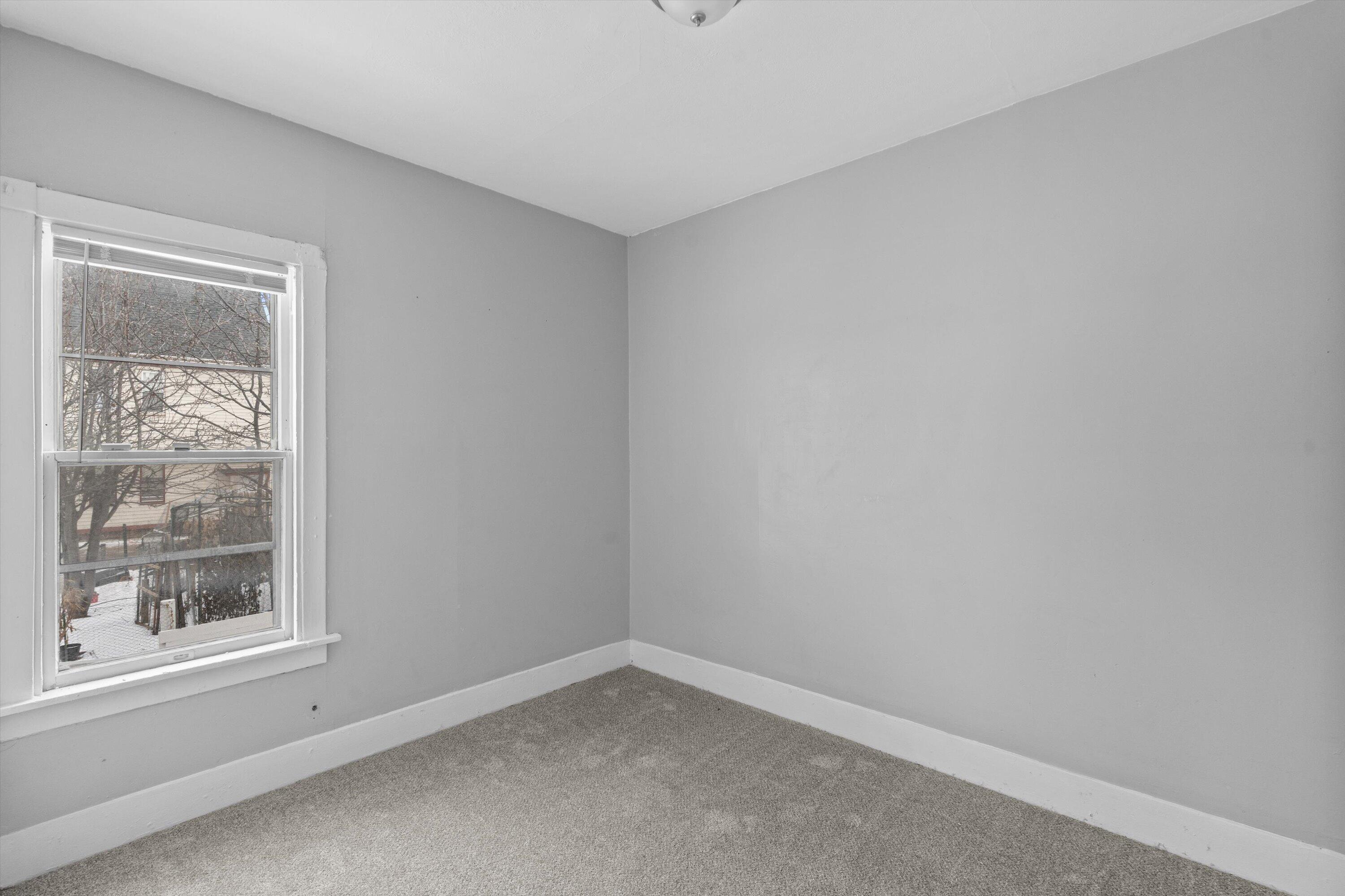 1932 West Brown Street, Unit 1934 Milwaukee, WI 53205 - Photo 17 of 19 17-DSC05971