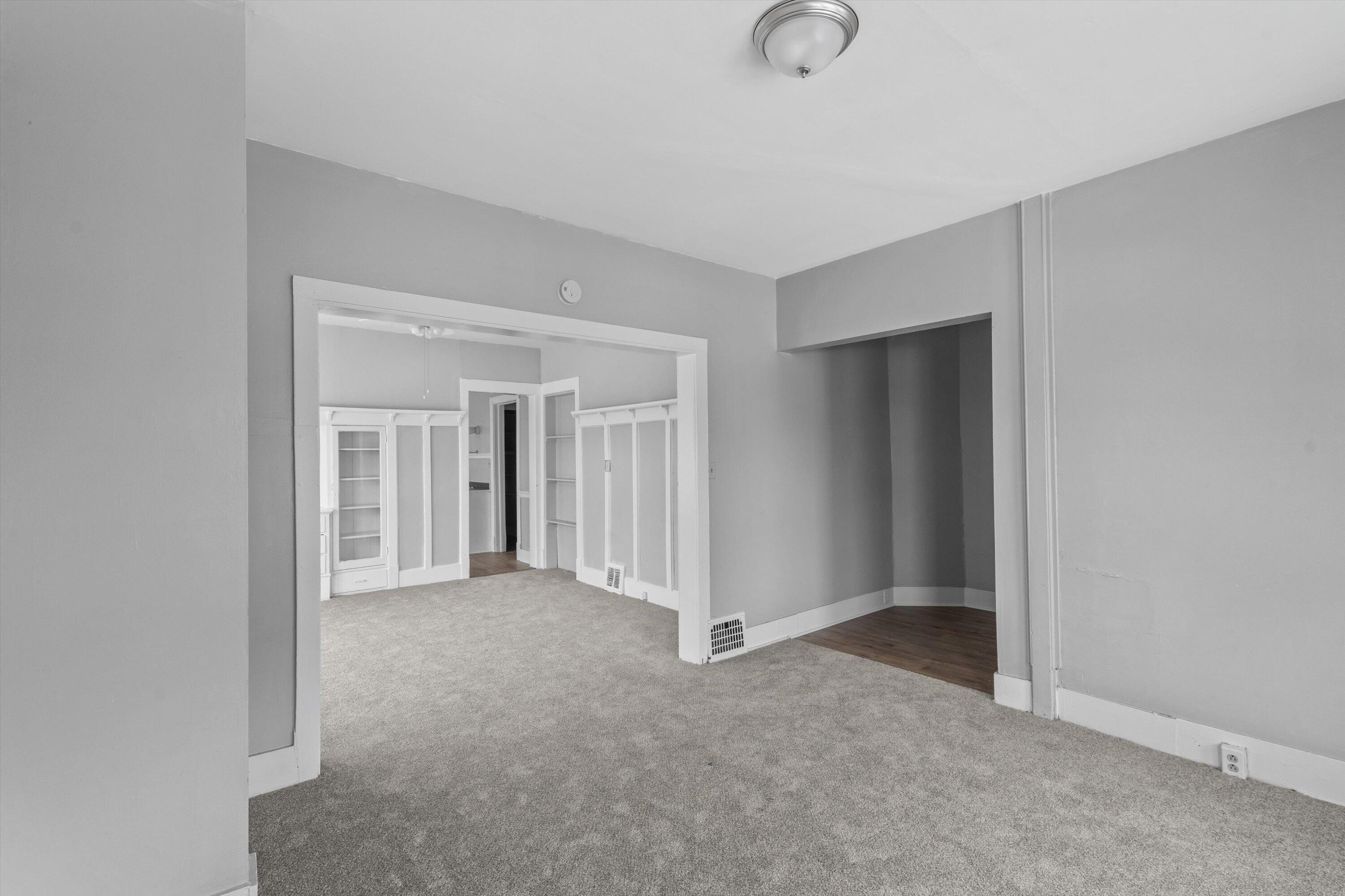 1932 West Brown Street, Unit 1934 Milwaukee, WI 53205 - Photo 8 of 19 08-DSC05922