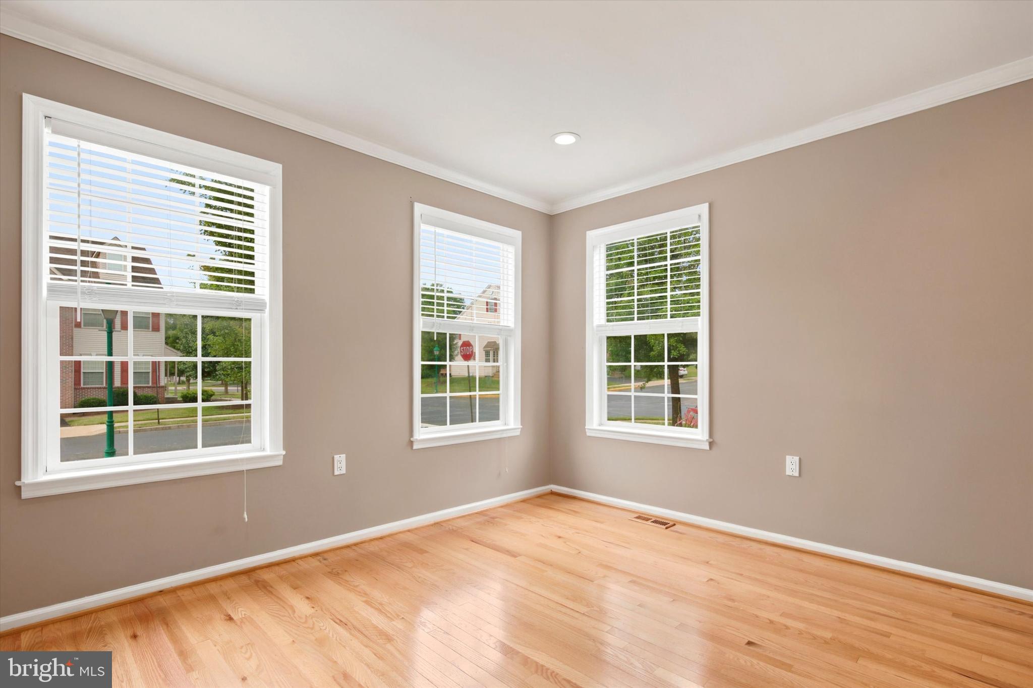 101 Raintree Crossing Hatfield, PA 19440 - Photo 4 of 40