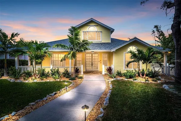 $975,000 | 266 Florida Boulevard, Crystal Beach, FL 34681