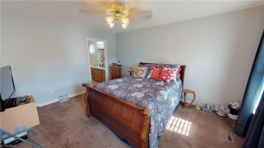 178 Hawksbridge Road Mount Airy, NC 27030 - Photo 12 of 20 Gallery Image 12