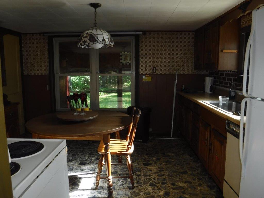 137 Auburn Road Peru, ME 04290 - Photo 11 of 23 12. eat in kitchen