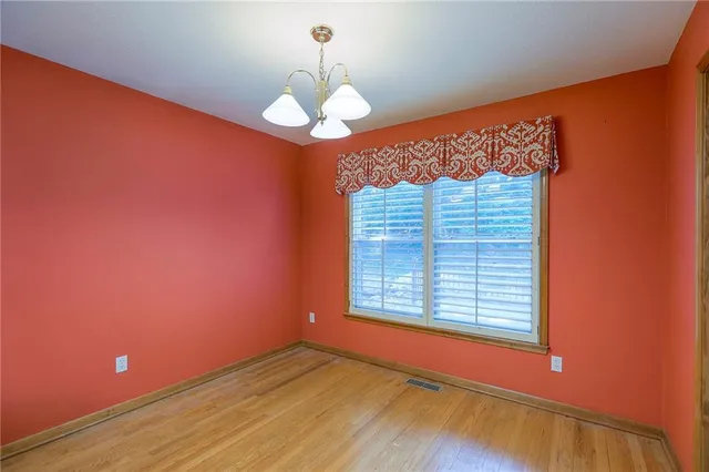 $315,000 | 3013 South Redwood Drive, Independence, MO 64057