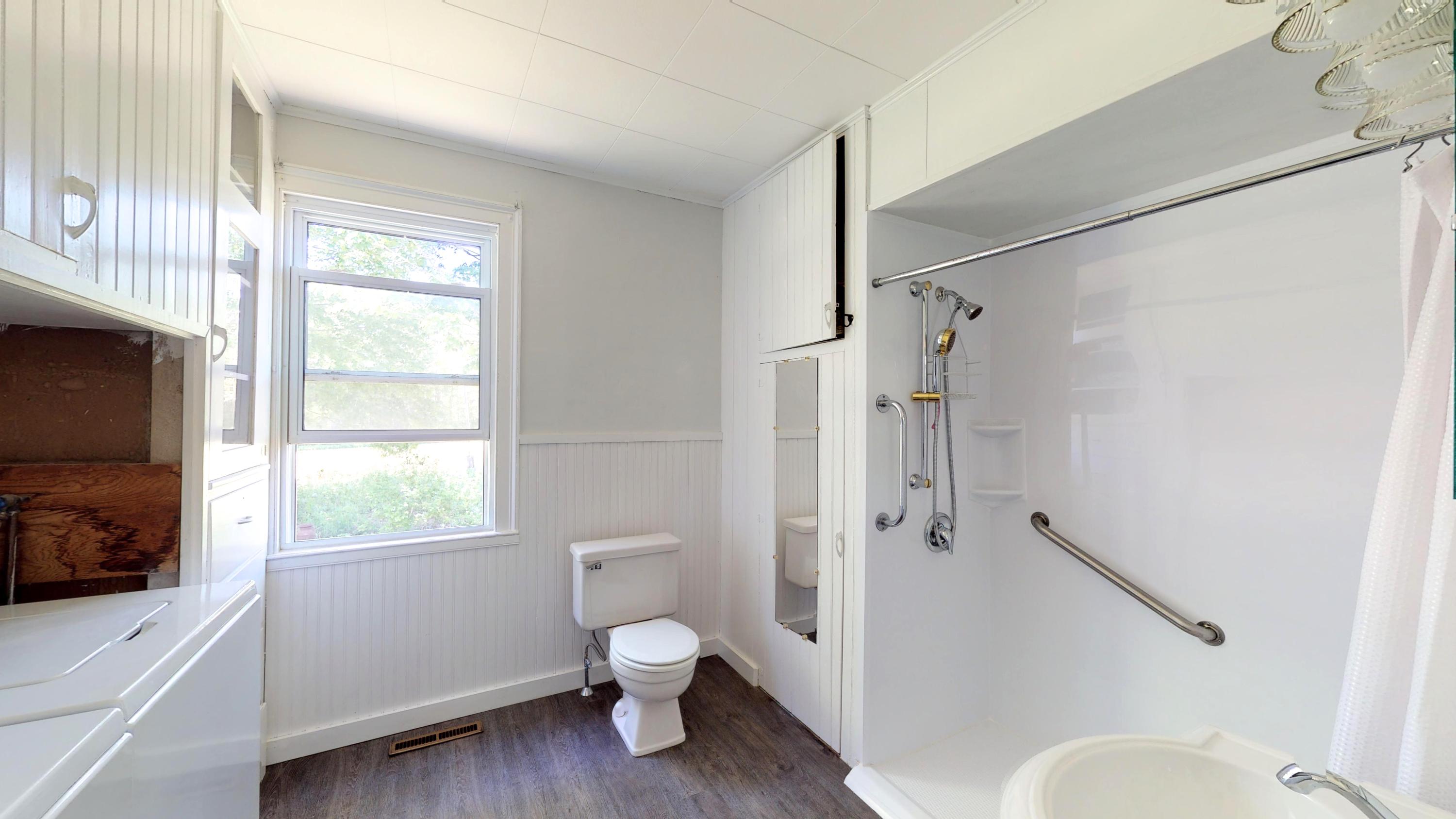 620 Feylers Corner Road Waldoboro, ME 04572 - Photo 14 of 32 Bathroom & Laundry Room