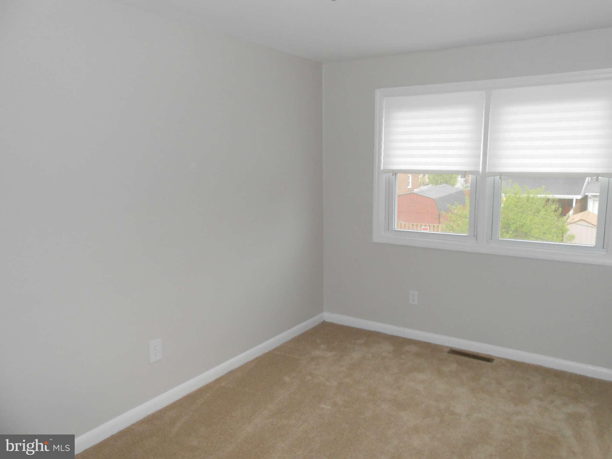 8158 North Boundary Road Baltimore, MD 21222 - Photo 11 of 22 Bedroom