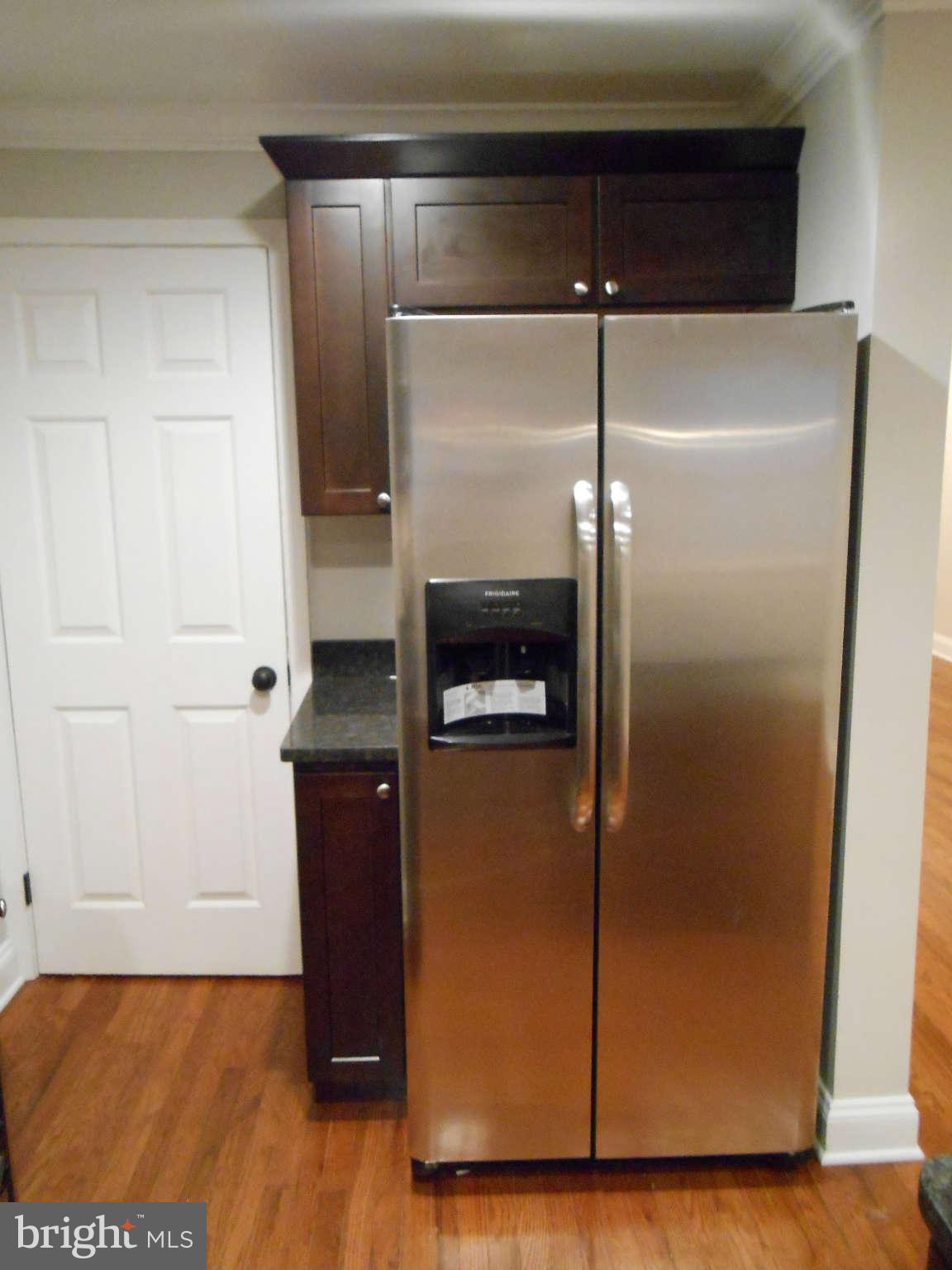 8158 North Boundary Road Baltimore, MD 21222 - Photo 9 of 22 Kitchen