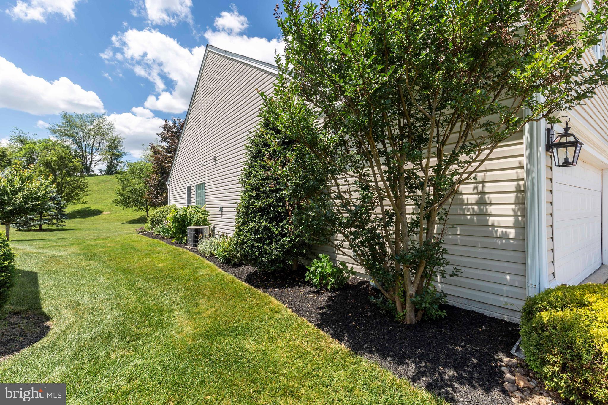 412 High Earls Road Westminster, MD 21158 - Photo 3 of 47 Beautifully Landscaped