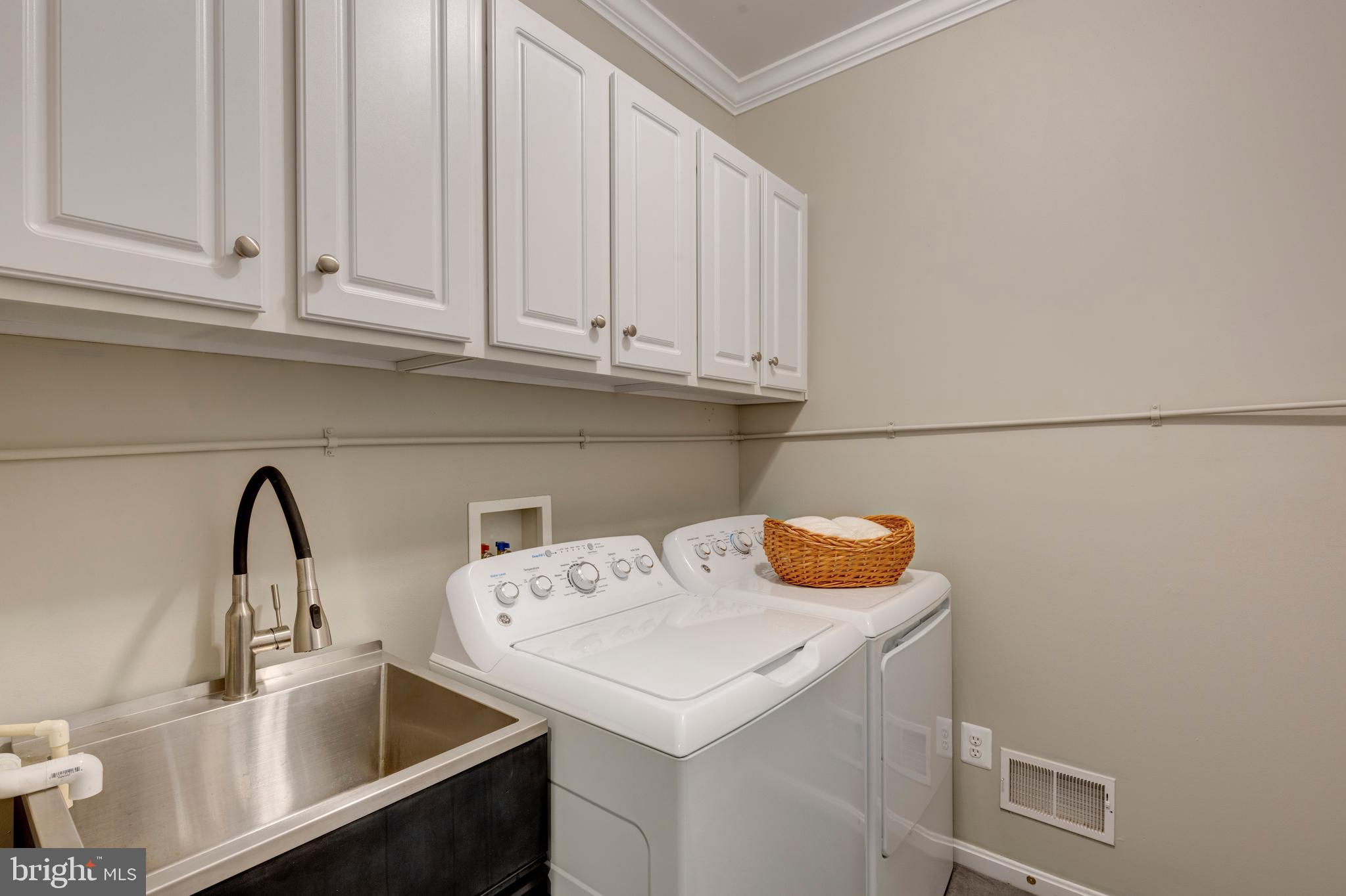 412 High Earls Road Westminster, MD 21158 - Photo 39 of 47 Laundry Room