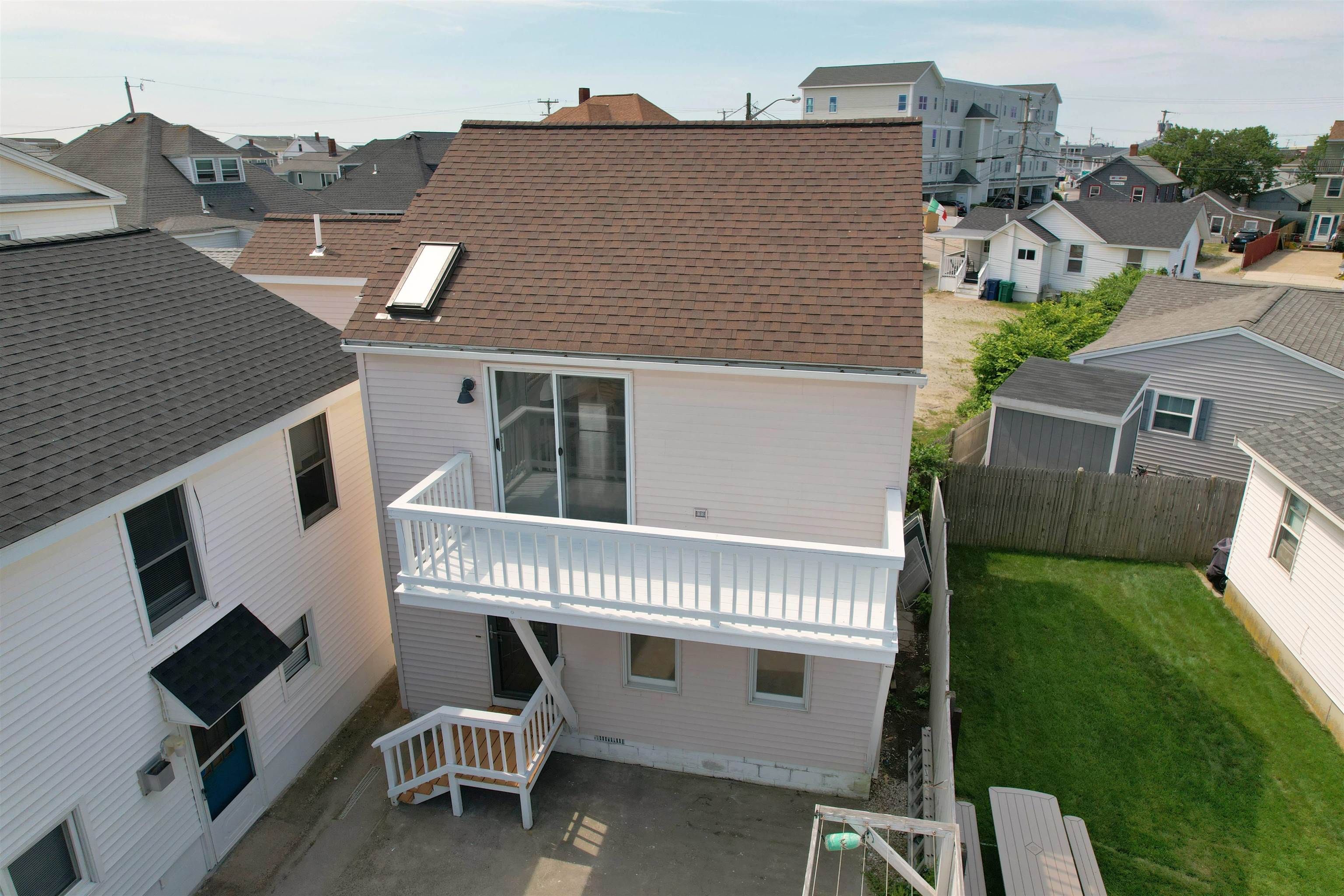 9 A Street Hampton, NH 03842 - Photo 4 of 36