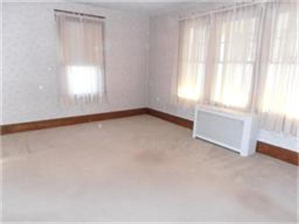 885 Liberty Street Springfield, MA 01104 - Photo 3 of 17