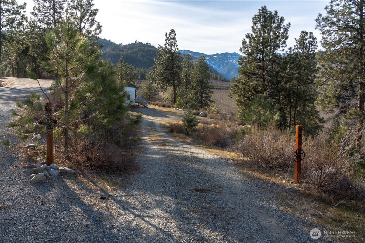 990 Upper Ridge Road Chelan, WA 98816 - Photo 34 of 37 Gallery Image 34
