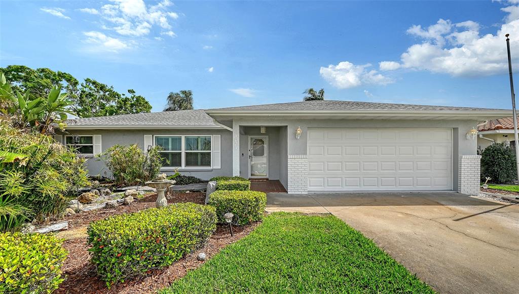 1024 Deer Run Venice, FL 34293 - Photo 1 of 56