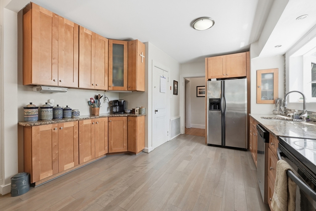 32 Terrace Drive Worcester, MA 01609 - Photo 11 of 42