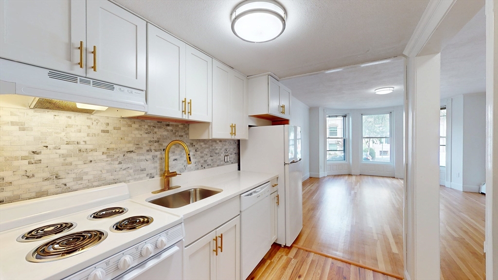 513 Beacon Street, Unit 3 Boston, MA 02215 - Photo 10 of 14