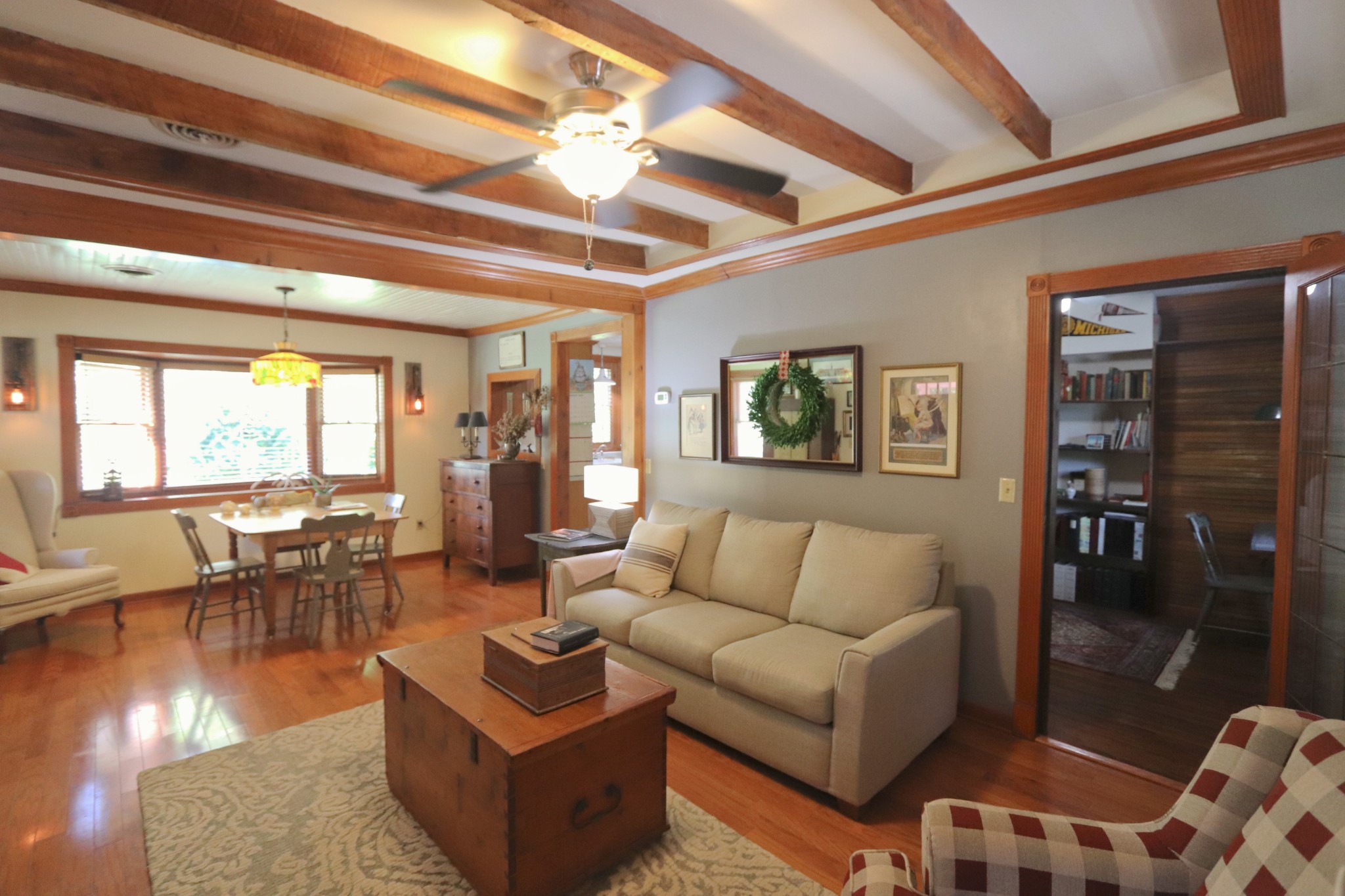 6930 Beasleys Bend Road Lebanon, TN 37087 - Photo 4 of 26 a living room with furniture and wooden floor